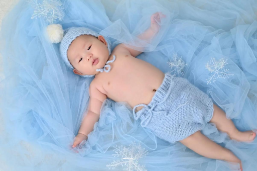 新泰宝宝打嗝是什么原因 新泰宝宝打嗝是什么原因